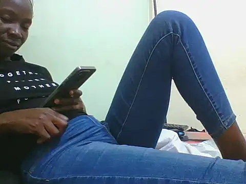 Snapshot of Ebonydonnah chatting on 05-29-26, 10:19 Ebonydonnah online show from 05-29-26, 10:19