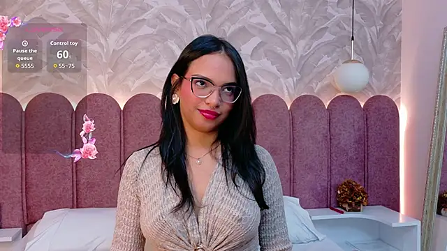 Maddy-Dove online show from 06-18-26, 03:51