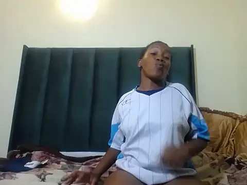 TypicalBaddiex online show from 05-25-26, 06:36