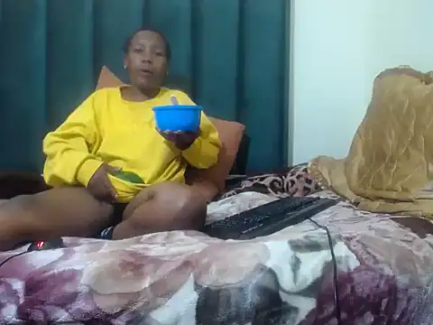 TypicalBaddiex online show from 05-27-26, 12:07