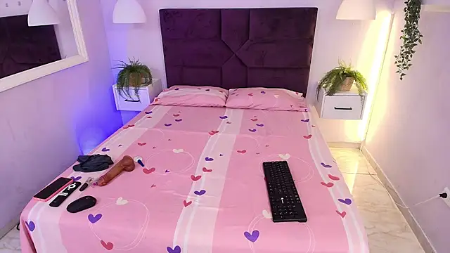 Sofiawonderr online show from 05-23-26, 08:02