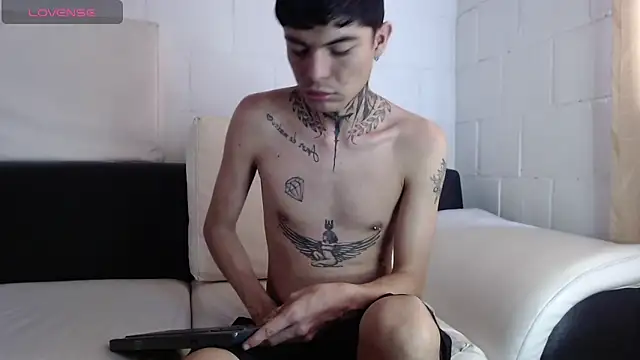 badboy-fox online show from 06-15-26, 03:58