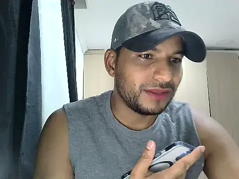 Snapshot of Bruno_vip chatting on 06-05-26, 12:39 Bruno vip online show from 06-05-26, 12:39