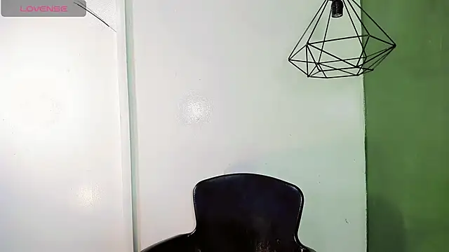SophiaWild  online show from 07-30-26, 11:20