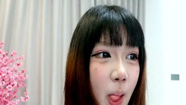 yan-0705 online show from 05-27-26, 09:28