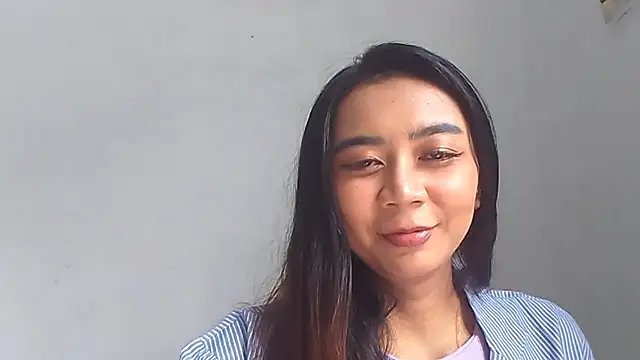 Snapshot of KristieOrtmann chatting on 05-28-26, 06:10 KristieOrtmann online show from 05-28-26, 06:10