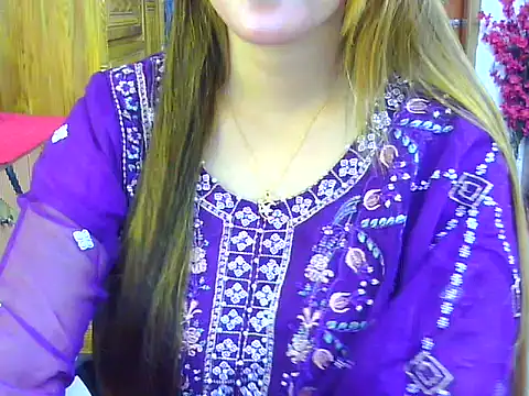 Snapshot of Adiba_Obu_20 chatting on 05-28-26, 11:40 Adiba Obu 20 online show from 05-28-26, 11:40
