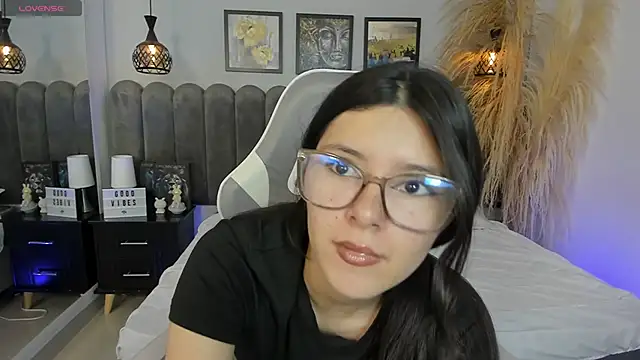 amber hill   online show from 05-26-26, 12:12