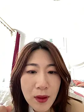 Snapshot of U-mi chatting on 05-28-26, 12:30 U-mi online show from 05-28-26, 12:30