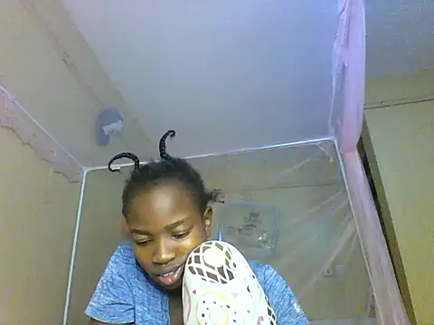 aliana082169 online show from 06-23-26, 08:51
