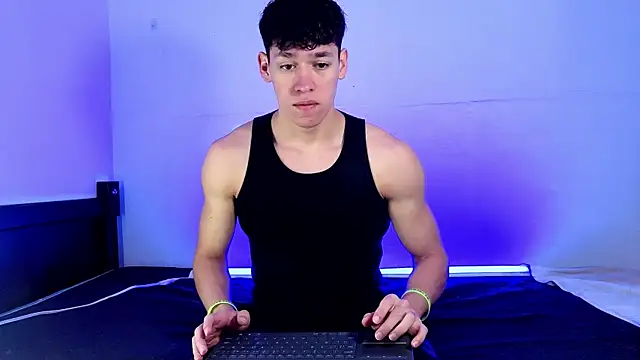 Luke Muscle online show from 05-27-26, 12:35