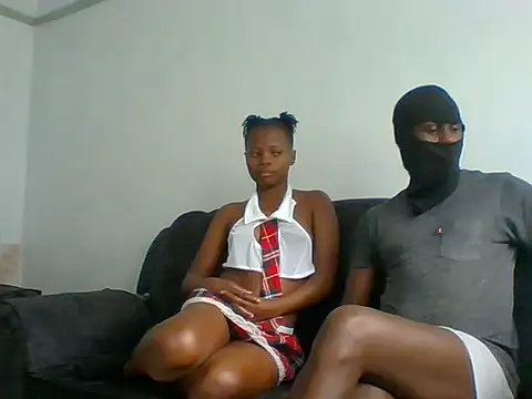 Snapshot of TonnyAmellia chatting on 05-28-26, 08:33 TonnyAmellia online show from 05-28-26, 08:33