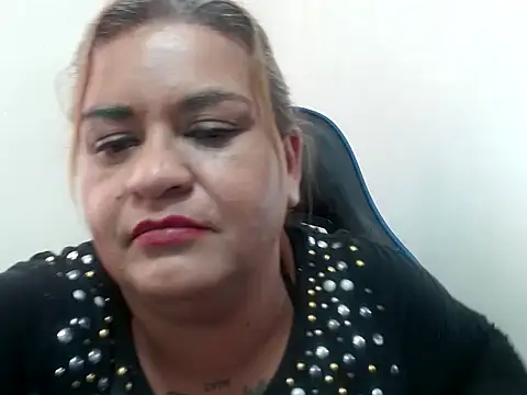 naylah dayan online show from 05-24-26, 02:33