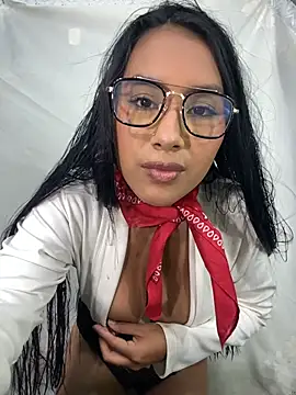 Nana-Benavides online show from 05-28-26, 07:33