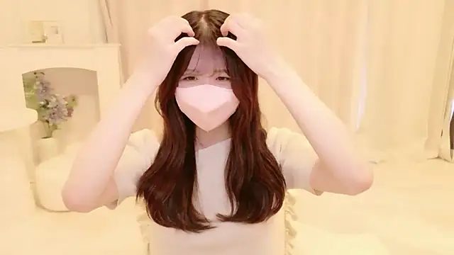 Yuinyaaa online show from 06-09-26, 07:31
