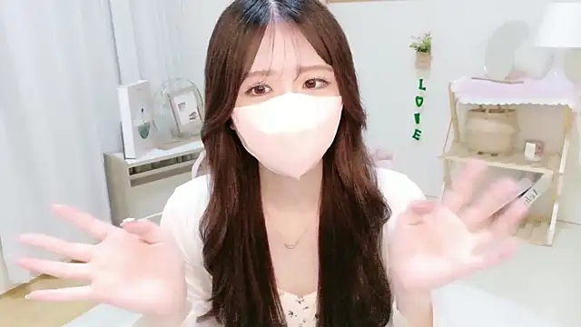 Yuinyaaa online show from 07-01-26, 07:10