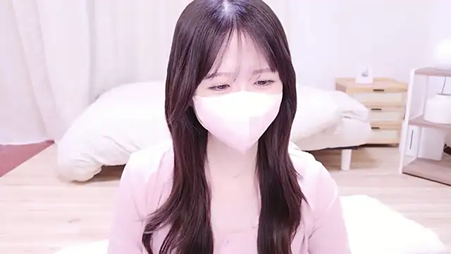 Yuinyaaa online show from 07-19-26, 07:23