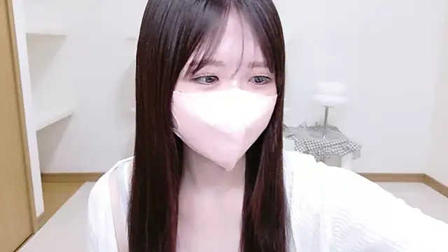 Yuinyaaa online show from 07-25-26, 07:06