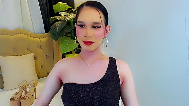 Snapshot of LexiLoreOnTop chatting on 06-22-26, 05:21 LexiLoreOnTop online show from 06-22-26, 05:21