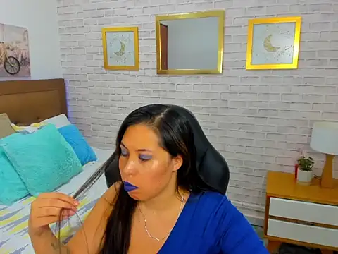 nikki nikoll online show from 07-28-26, 03:57