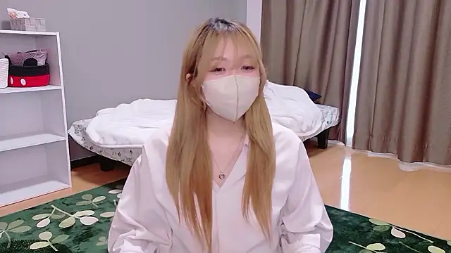 Riona H online show from 05-27-26, 03:58