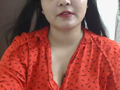 Snapshot of sexy_AAnyaa chatting on 05-26-26, 11:39 sexy AAnyaa online show from 05-26-26, 11:39