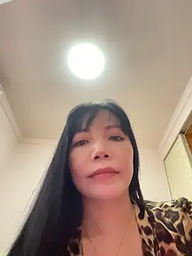 qinqin520 online show from 06-01-26, 06:59
