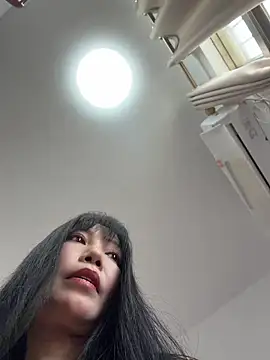 qinqin520 online show from 07-28-26, 02:40