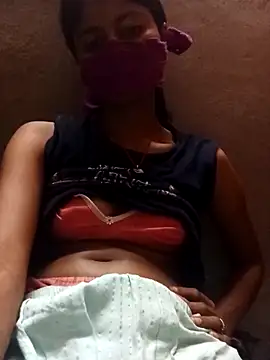 Snapshot of Tiyaasa chatting on 05-29-26, 02:37 Tiyaasa online show from 05-29-26, 02:37