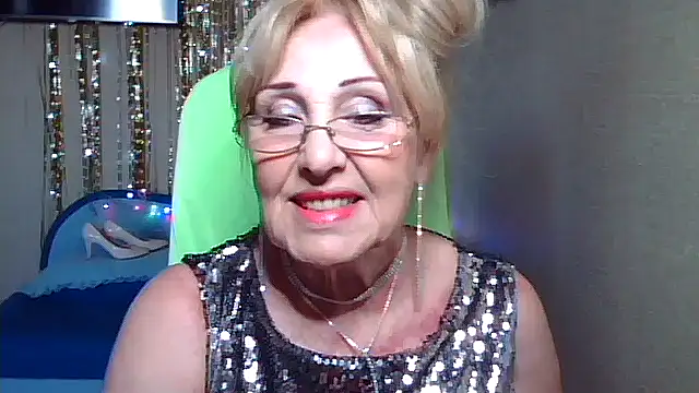 Snapshot of Wena-Sweety chatting on 05-25-26, 04:40 Wena-Sweety online show from 05-25-26, 04:40