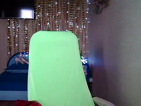 Snapshot of Wena-Sweety chatting on 05-26-26, 04:52 Wena-Sweety online show from 05-26-26, 04:52