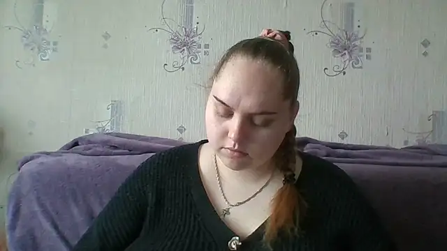 Snapshot of SoftHypnose chatting on 05-31-26, 12:01 SoftHypnose online show from 05-31-26, 12:01