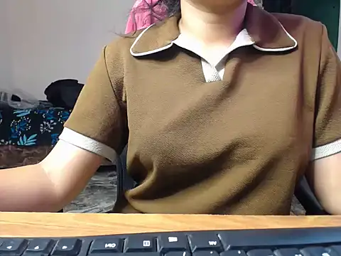 Snapshot of Flirty_Apsara chatting on 06-01-26, 03:03 Flirty Apsara online show from 06-01-26, 03:03