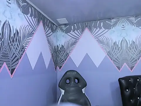 AuroraGreyy online show from 05-28-26, 11:40