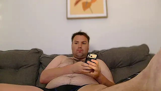 ChubbyGayBigFeet online show from 05-30-26, 10:01