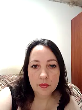 zupita0305 online show from 06-10-26, 06:56