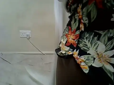 Snapshot of berrynova chatting on 06-23-26, 10:35 berrynova online show from 06-23-26, 10:35