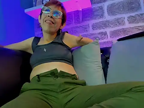 Madame mature1 online show from 05-26-26, 11:23