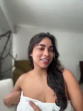 BellaRicciX X online show from 05-24-26, 04:23