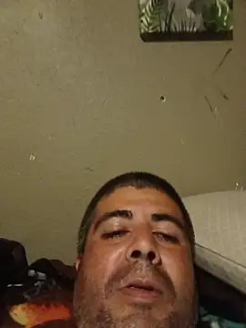 mikey1988figuero online show from 07-05-26, 10:22