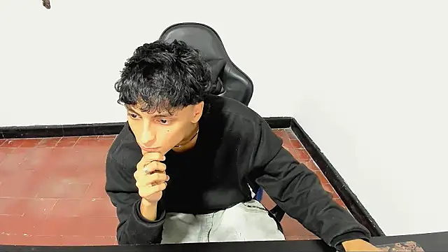 Leal cute666 online show from 05-26-26, 05:36