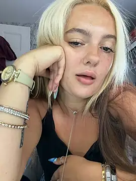 naughtygirl6989 online show from 07-18-26, 03:05