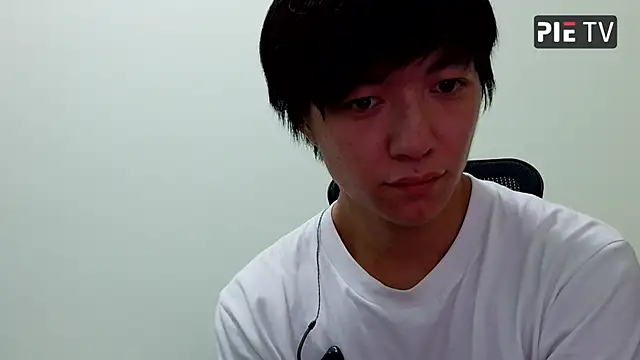 pie-001 online show from 05-27-26, 02:03