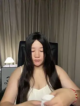 Luckysisi-s online show from 05-31-26, 01:51