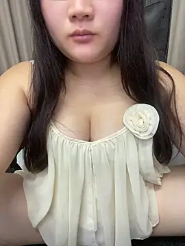 Luckysisi-s online show from 07-22-26, 02:31