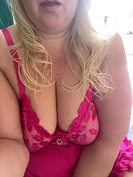 Snapshot of SoftThickAngel chatting on 06-15-26, 02:30 SoftThickAngel online show from 06-15-26, 02:30