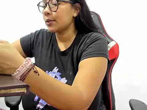 misssweetstits online show from 05-30-26, 04:31