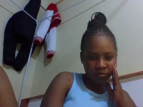 Prettydoll2 online show from 05-31-26, 05:42