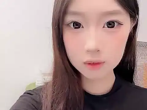 Yoyo33355 online show from 05-26-26, 03:24