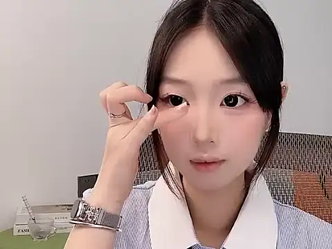 Yoyo33355 online show from 05-28-26, 03:04
